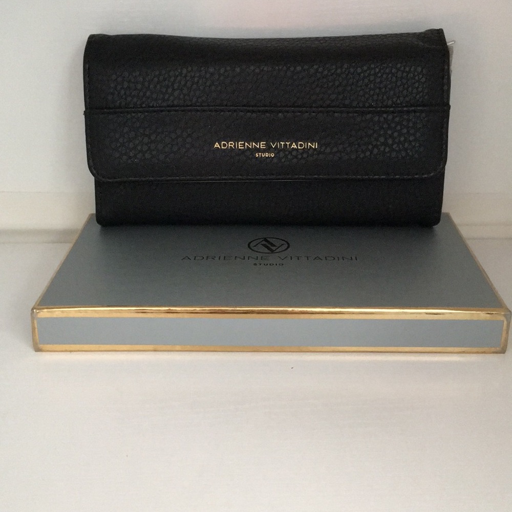 Adrienne Vittadini Wallet